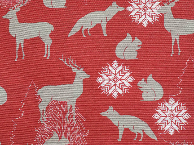 Karácsonyi dekoratív anyag LONETA - MOUNTAIN SNOW C - 401 Karácsonyi állatkák piros alapon