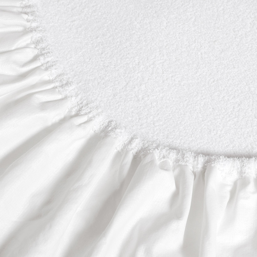 Nem áteresztő frottír matracvédő kiságyba - fehér