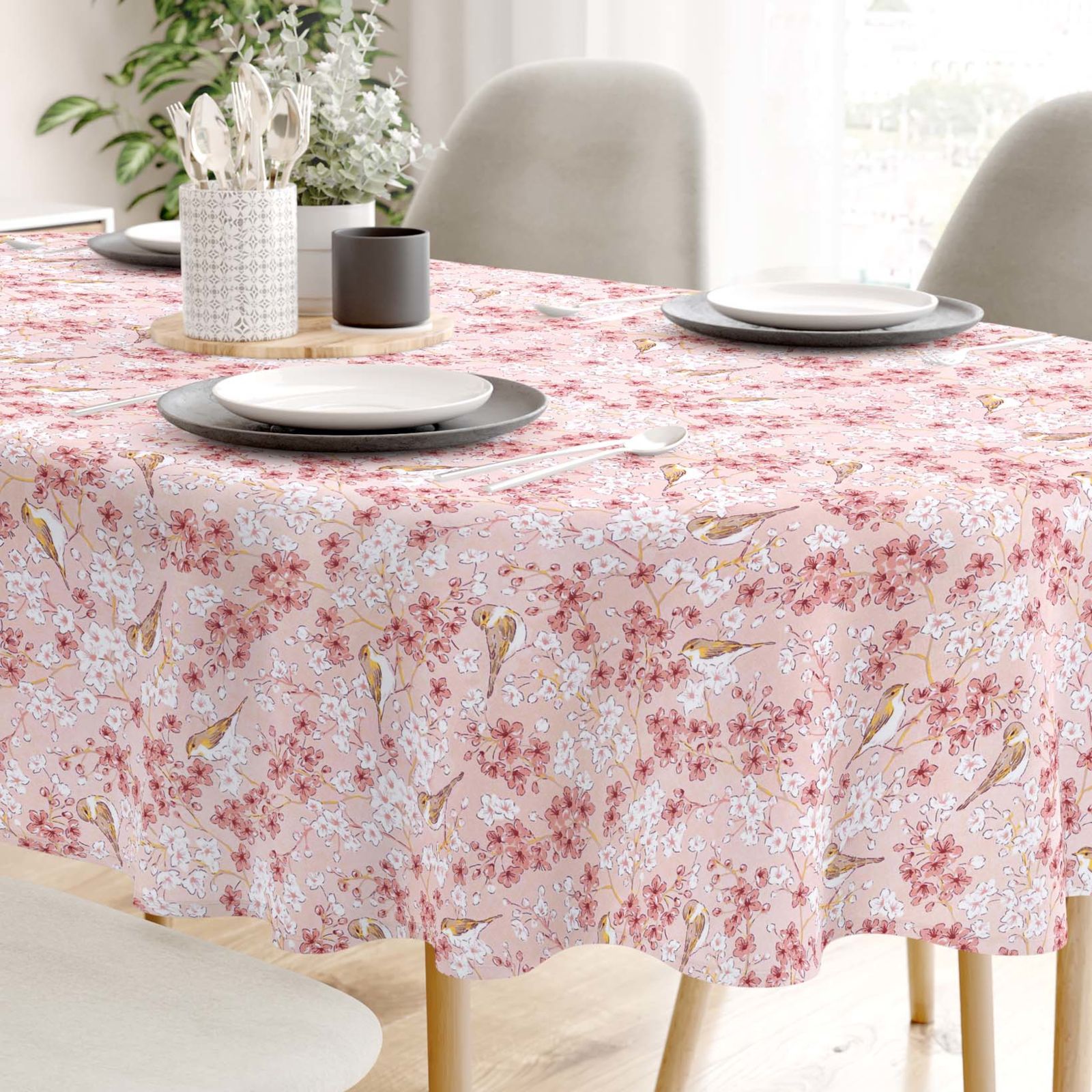 Pamut asztalterítő - rózsaszín kertben madarak - ovális