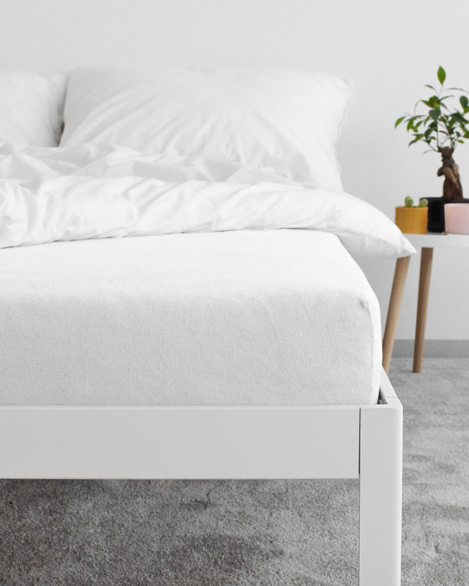 Exkluzív frottír lepedő magas matracokhoz - fehér