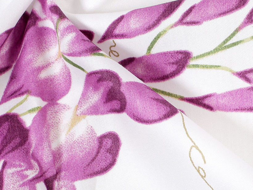 Pamutszatén Deluxe - wisteria virágmintás