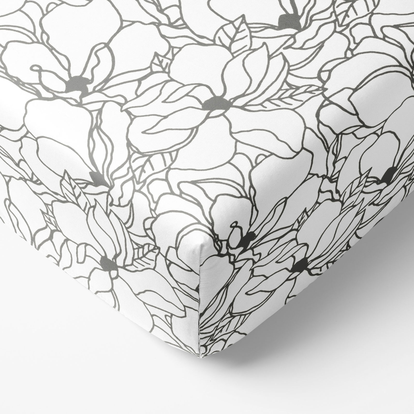 Pamut körgumis lepedő - sötétszürke virágok fehér alapon